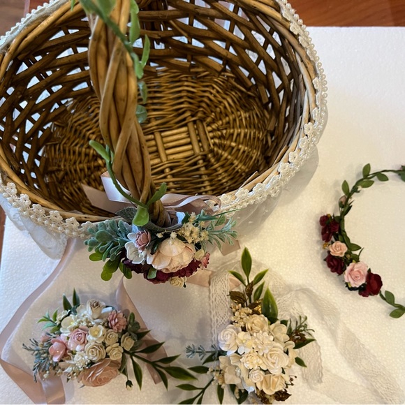 Wedding-Flower girl basket, headband, 2 mother of the bride/groom wrist corsages - Picture 4 of 9